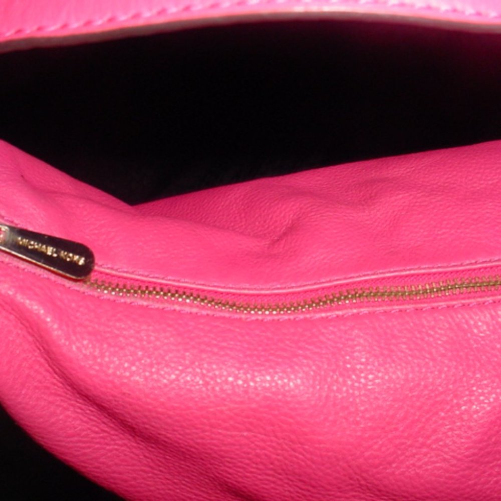 MICHEAL KORS Pink & Gold Hobo Shoulder Bag - Picture 7 of 12